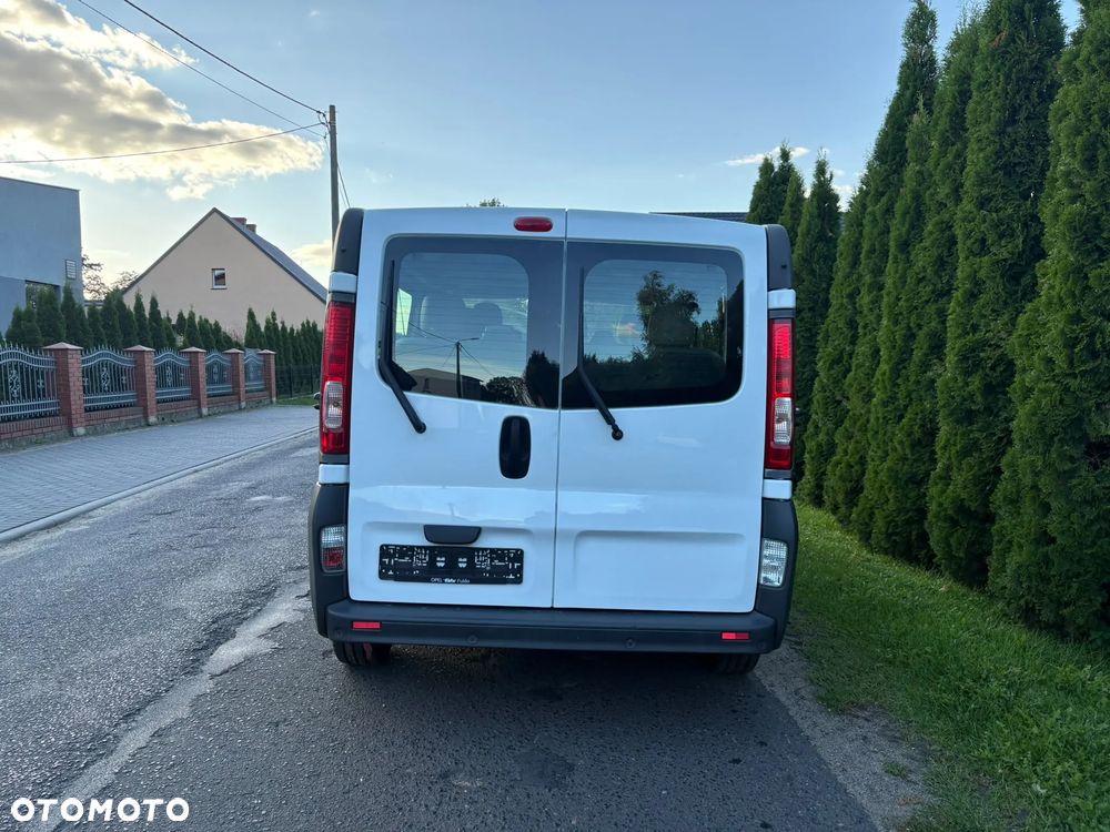 Opel Vivaro L1H1 2.7t - 4