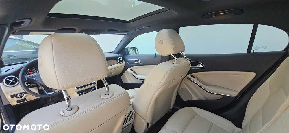 Mercedes-Benz GLA 250 4-Matic - 2