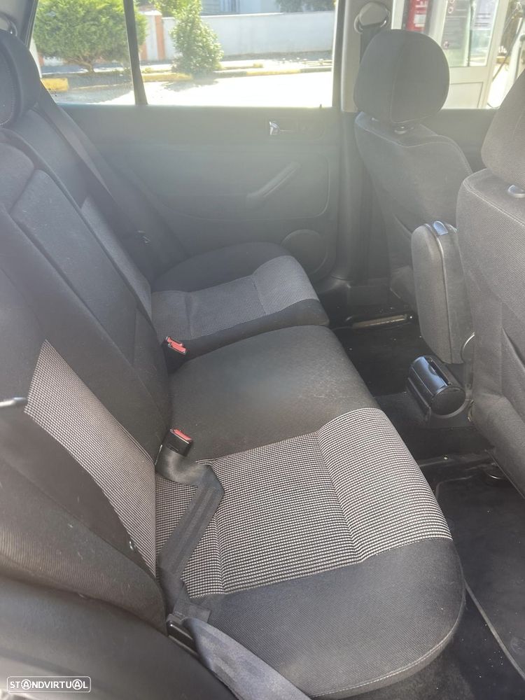 VW Golf - 6