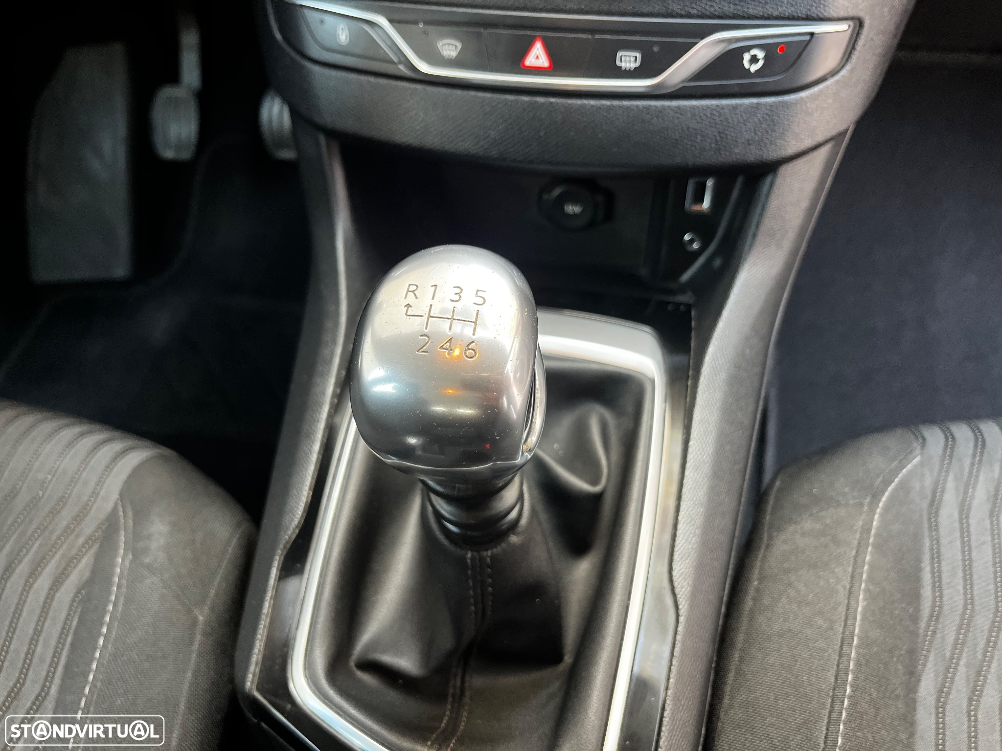 Peugeot 308 SW 1.6 e-HDi Allure - 21