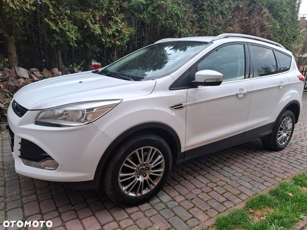 Ford Kuga 2.0 TDCi 2x4 Titanium - 3
