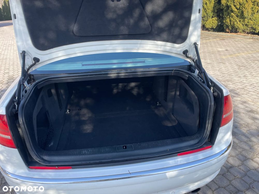 Audi A8 4.2 FSI Quattro - 16