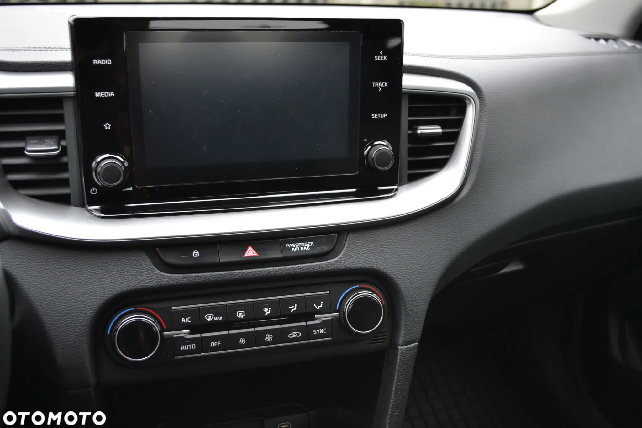 Kia Ceed 1.5 T-GDI M - 29