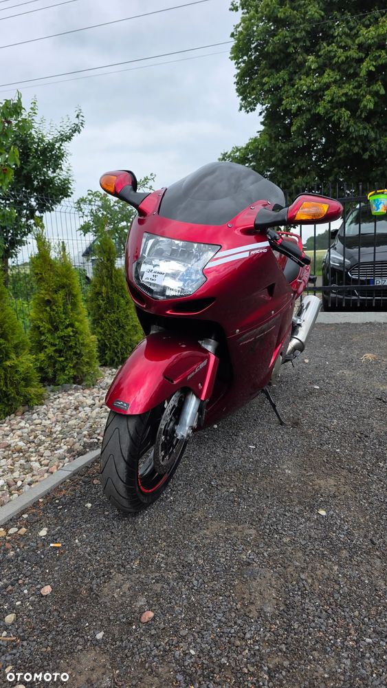 Honda CBR - 12