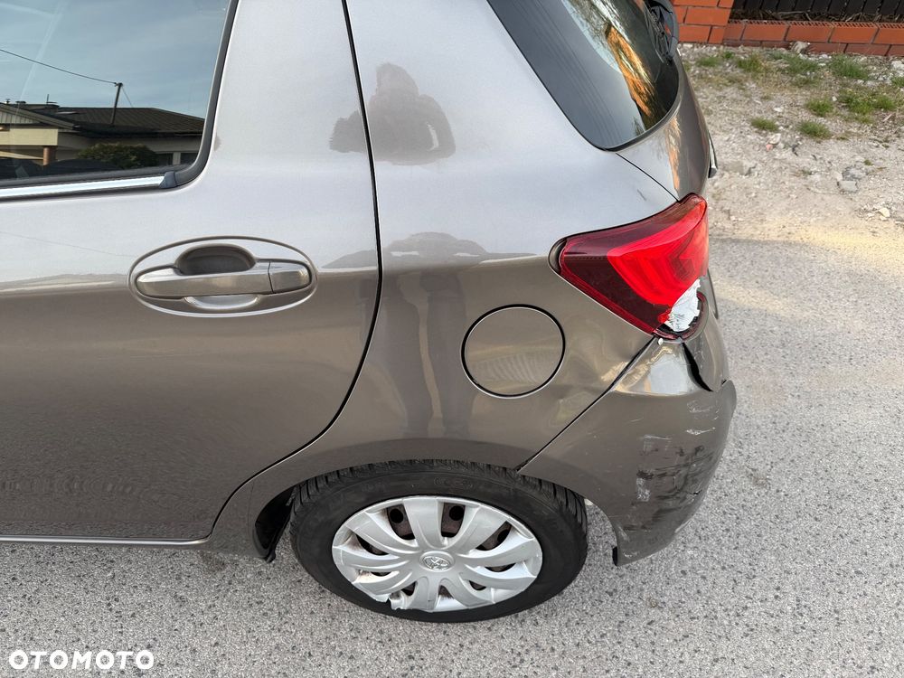 Toyota Yaris 1.0 Sol - 13