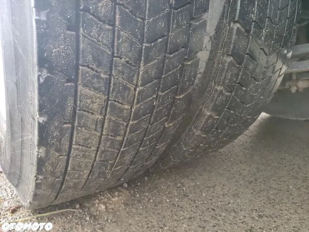 Renault D 26.320 6x2 podwozie do zabudowy - 8
