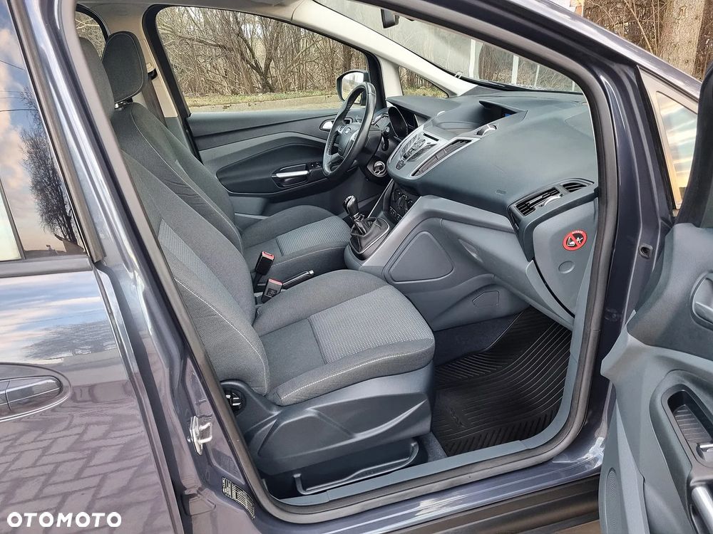 Ford Grand C-MAX - 14