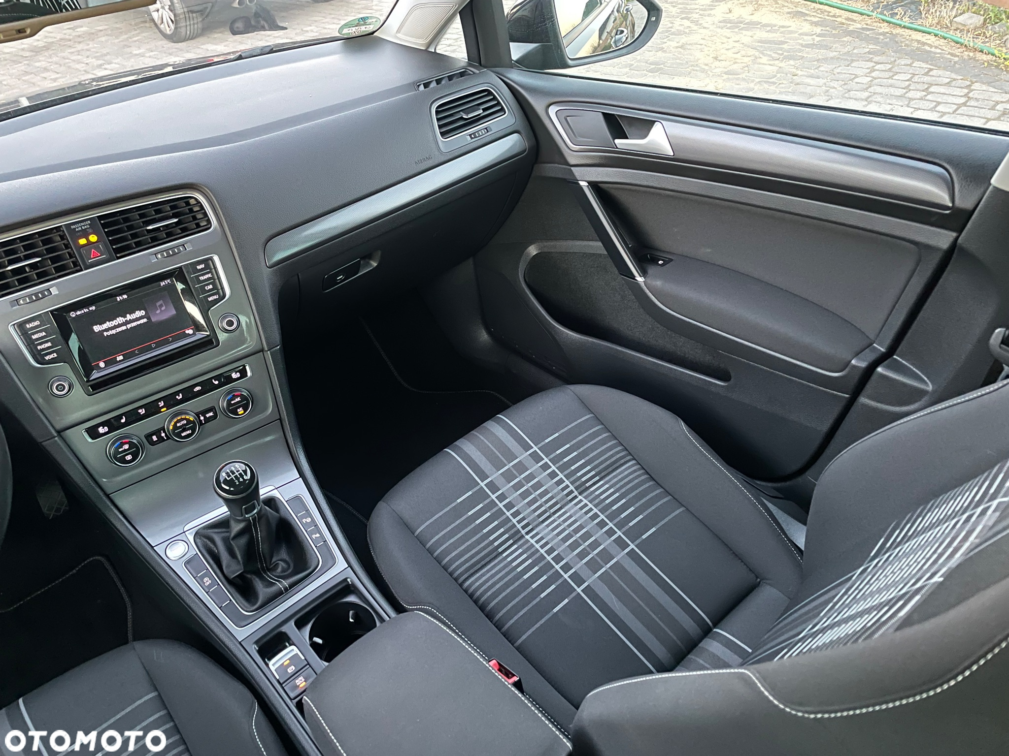 Volkswagen Golf 2.0 TDI BlueMotion Technology Lounge - 19