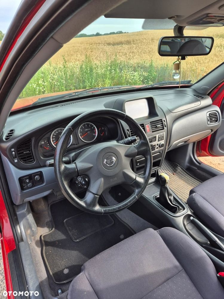 Nissan Almera 1.5 Visia - 11