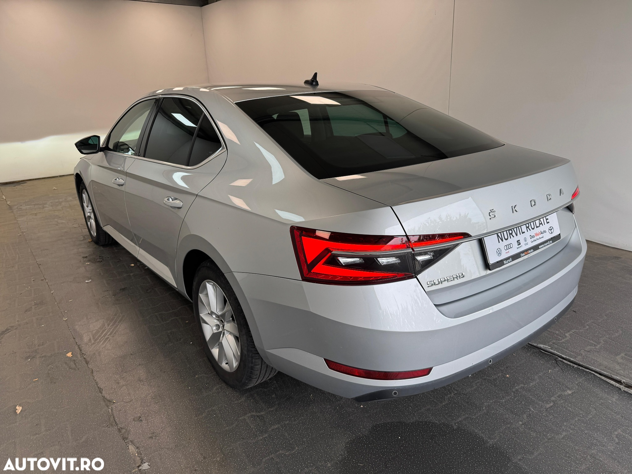 Skoda Superb 2.0 TDI DSG Style - 7