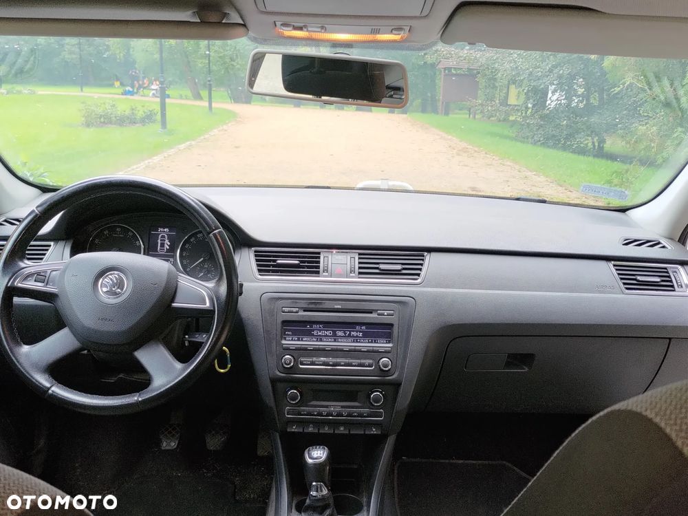Skoda RAPID 1.2 TSI Style - 9