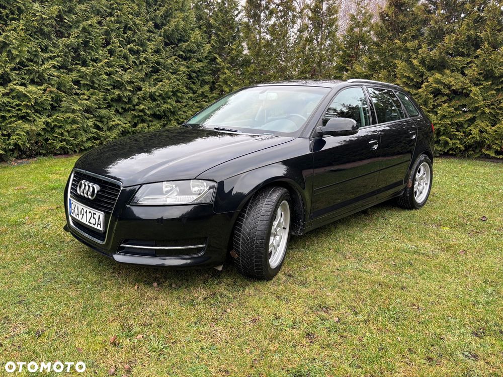 Audi A3 Sportback 1.6 Ambiente - 2