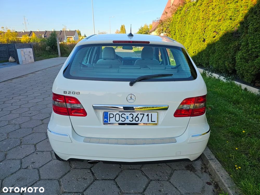 Mercedes-Benz Klasa B 200 Special Edition - 12