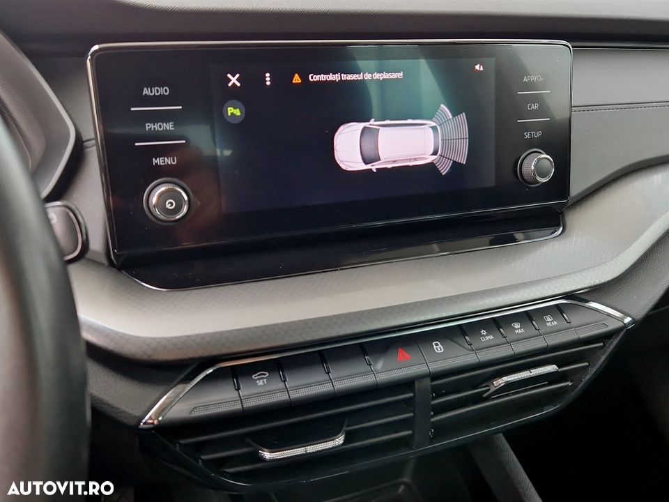 Skoda Octavia 2.0 TDI DSG Ambition - 24