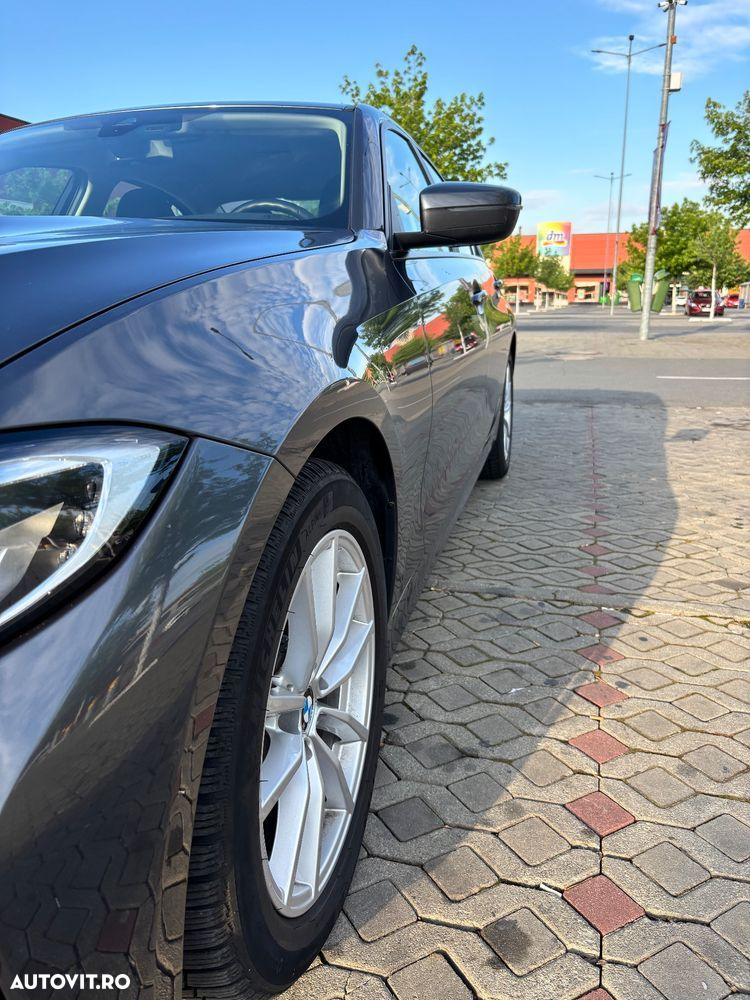 BMW Seria 3 - 32