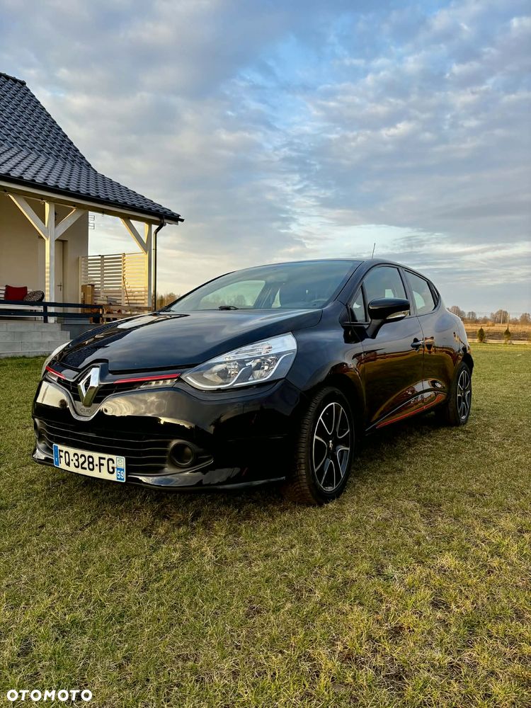 Renault Clio - 23