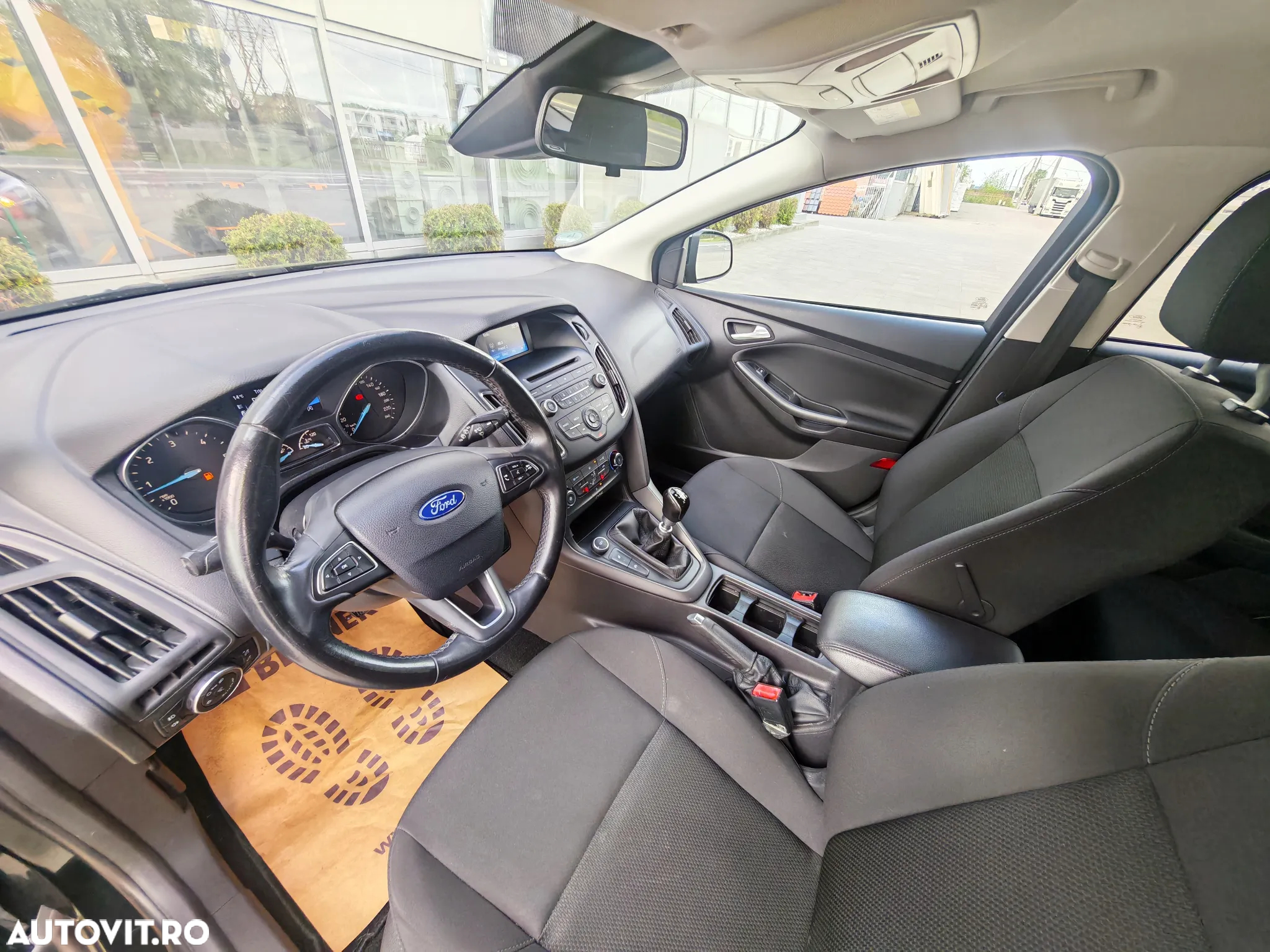Ford Focus 1.5 TDCi DPF Start-Stopp-System Business - 13