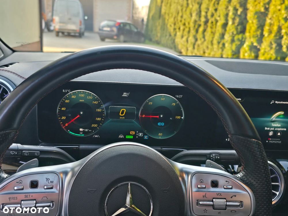 Mercedes-Benz EQA - 13