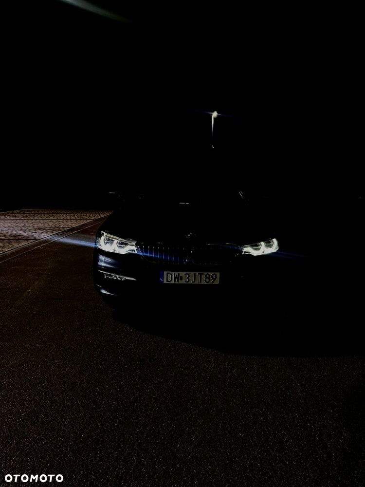 BMW Seria 5 520d xDrive - 18