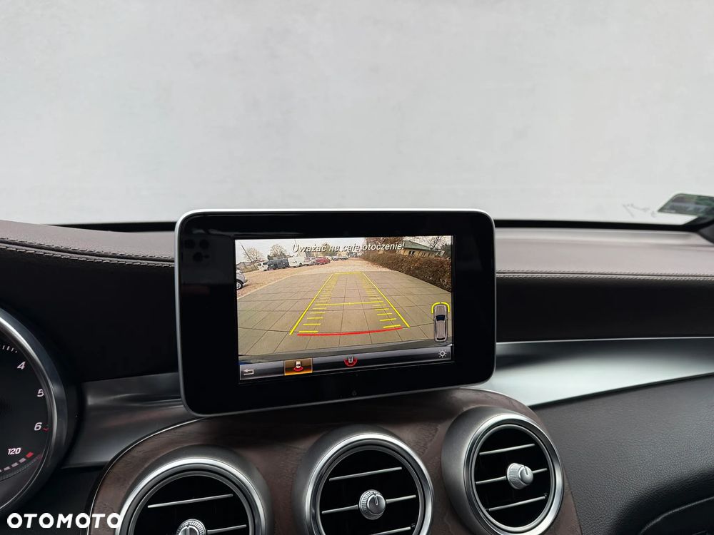 Mercedes-Benz GLC - 15