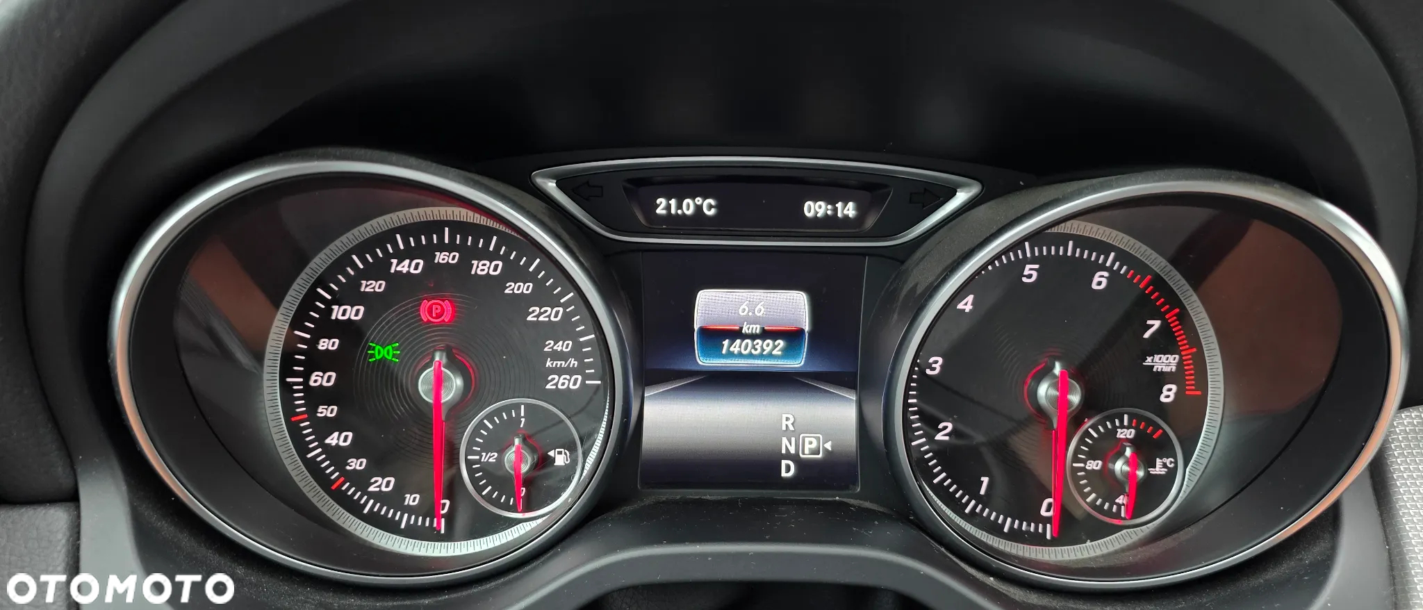 Mercedes-Benz GLA 200 7G-DCT AMG Line - 10