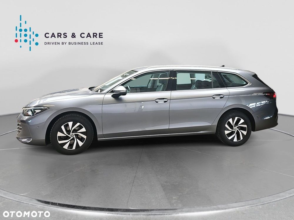 Volkswagen Passat - 30