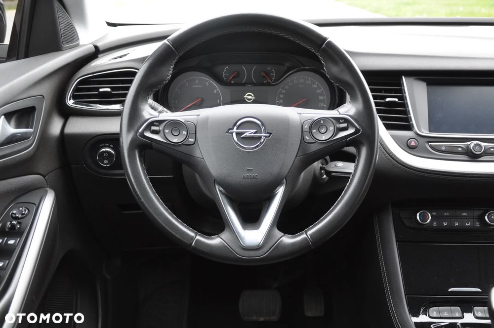 Opel Grandland X 1.2 T GPF Design Line S&S - 13