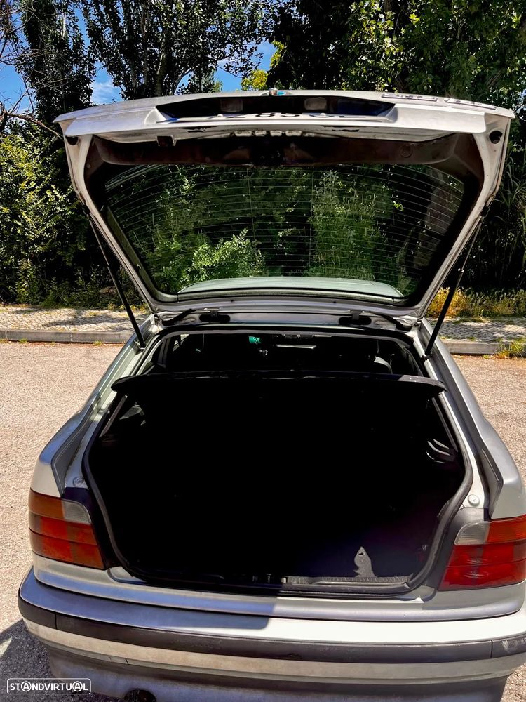 BMW 318 tds Compact - 10