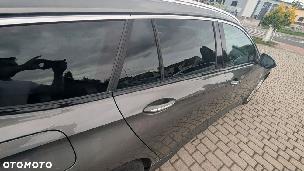 Opel Insignia - 32