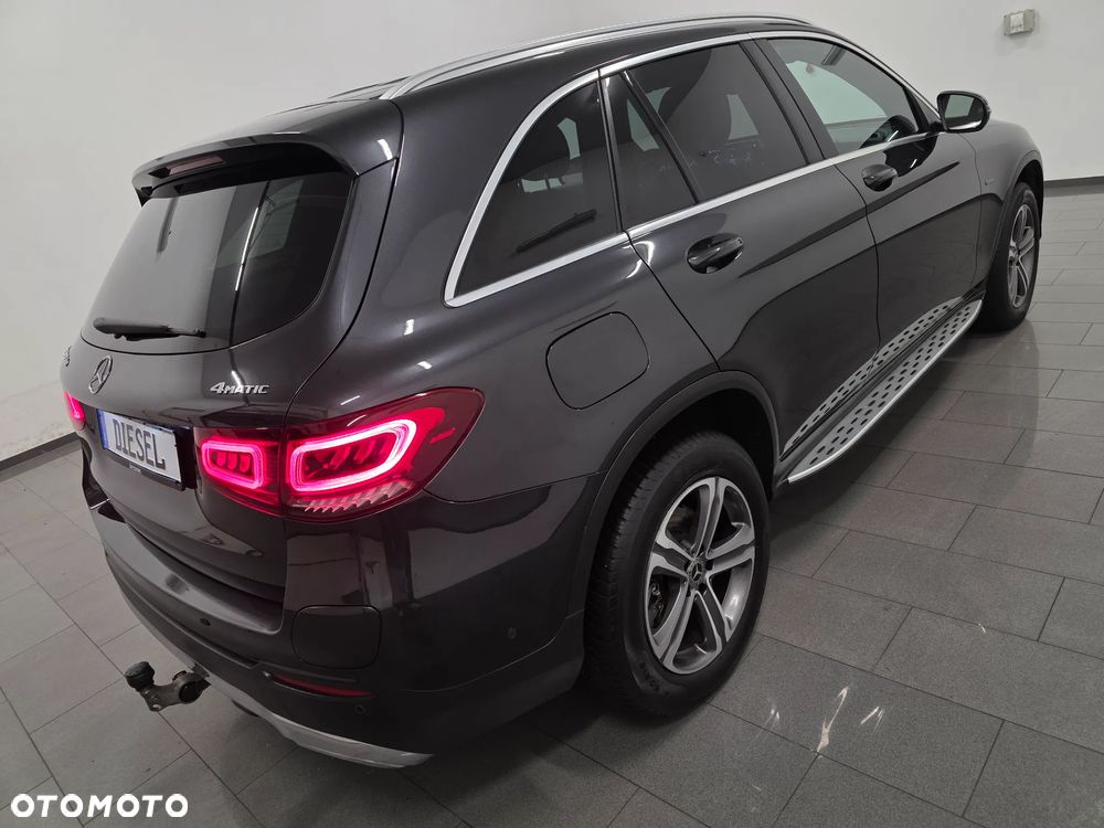 Mercedes-Benz GLC 300 de 4Matic 9G-TRONIC AMG Line Plus - 6