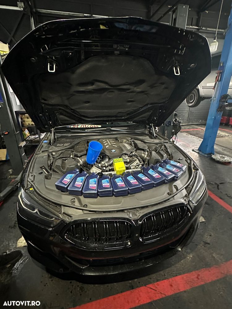 BMW Seria 8 - 11