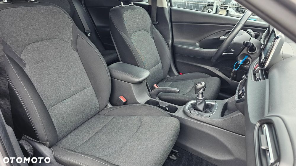 Hyundai i30 1.5 DPI Smart - 22