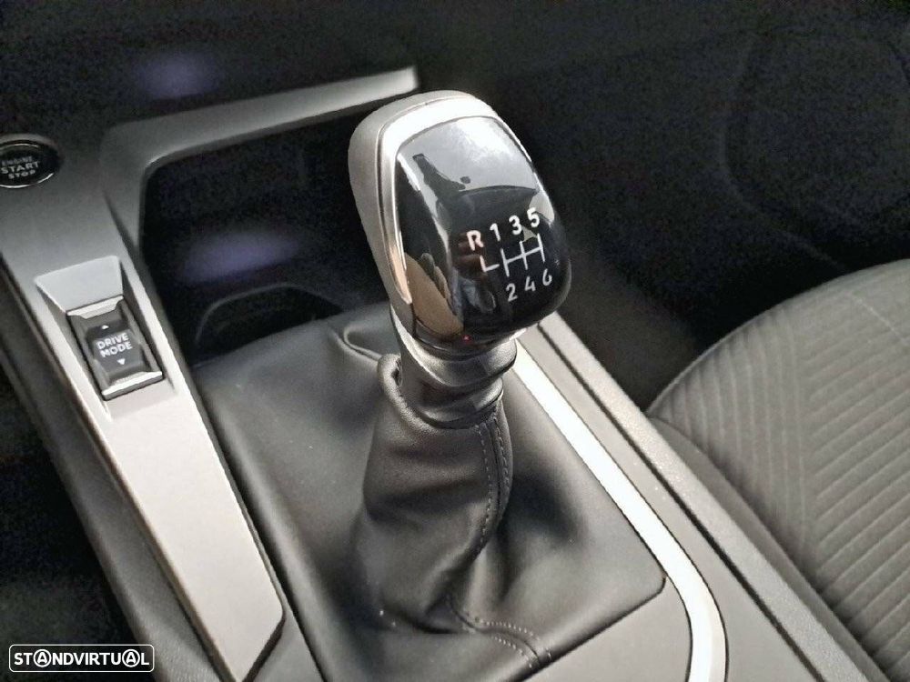 Peugeot 308 1.2 PureTech Active - 18