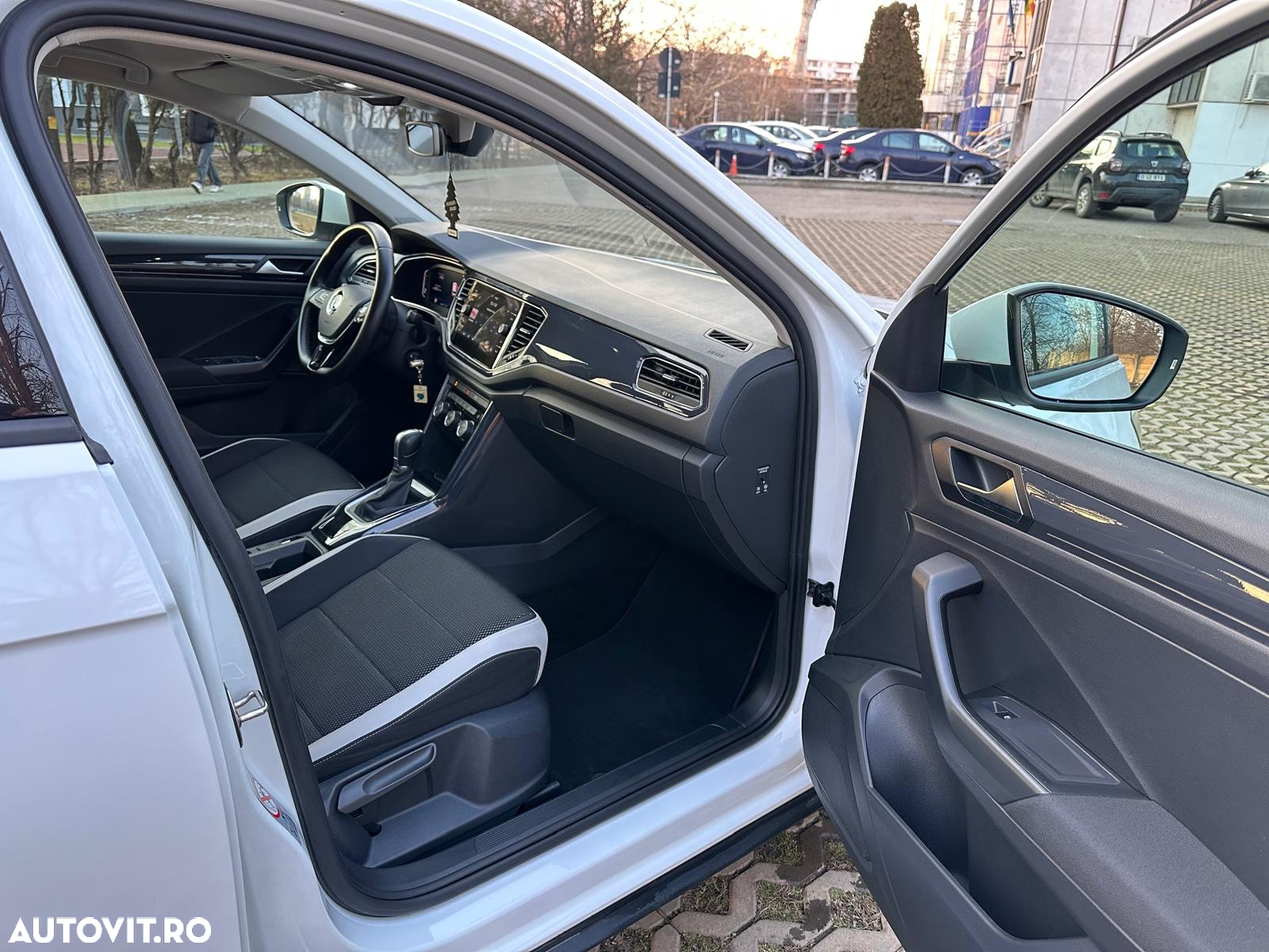 Volkswagen T-ROC 2.0 TDI DSG Style - 16