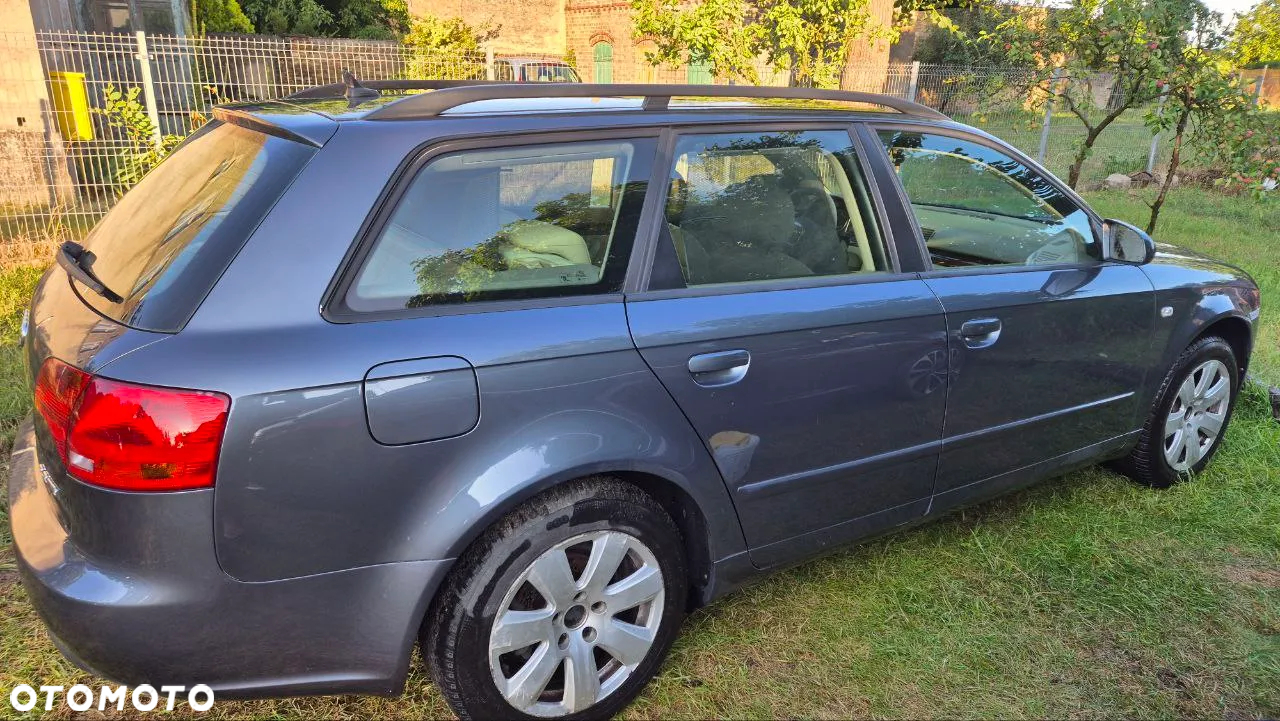Audi A4 Avant 2.0 TDI - 4
