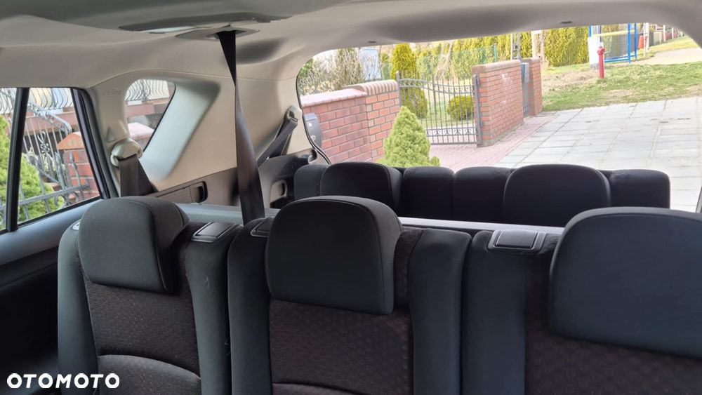 Toyota Verso 1.8 Multidrive Edition - 6