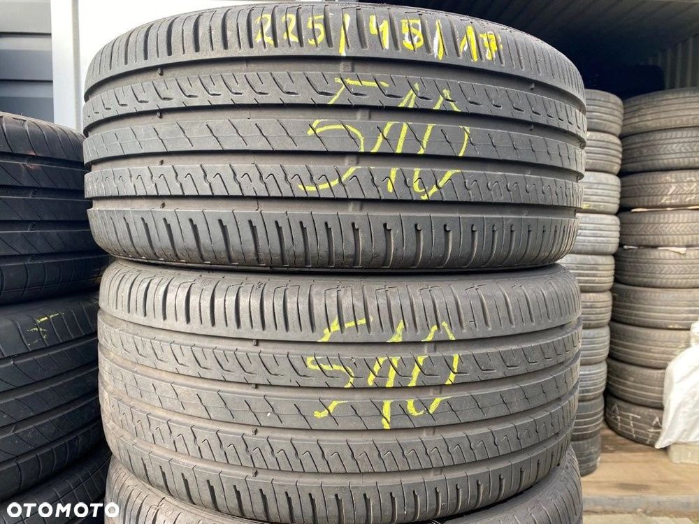 225/45/17 Barum Bravuris 5HM_7,8mm_4szt_(510) - 3