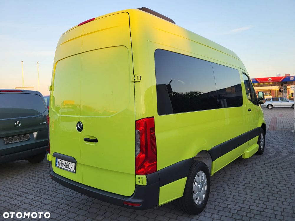 Mercedes-Benz Sprinter - 20