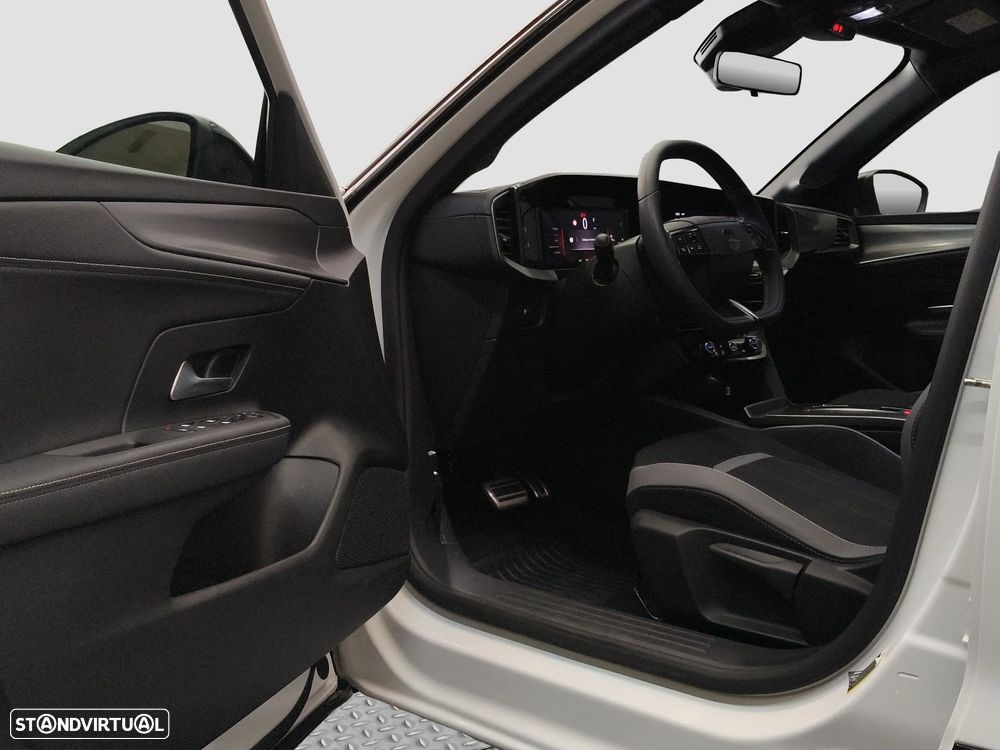 Opel Mokka 1.2 Hybrid GS eDCT - 12