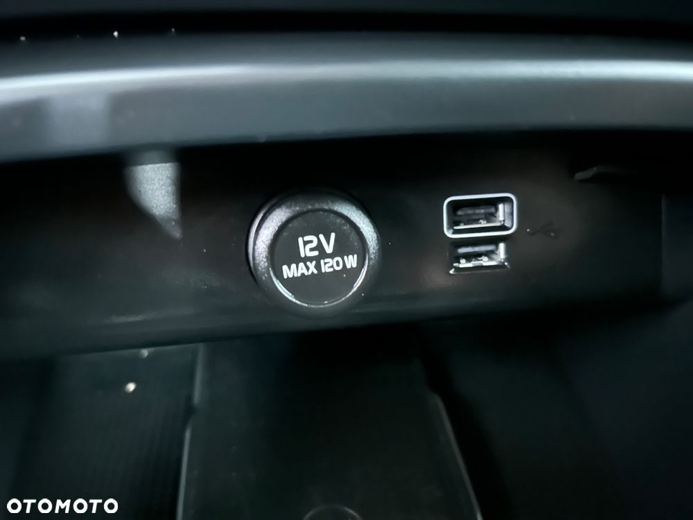 Volvo XC 40 D3 AWD RDesign - 38