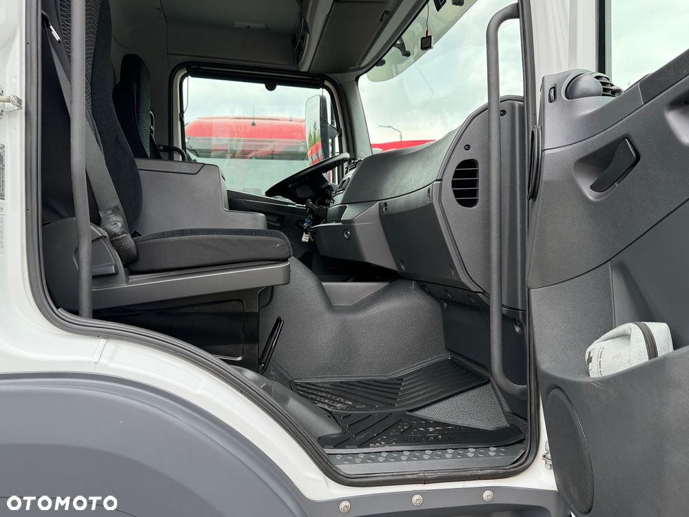 Mercedes-Benz ATEGO - 4