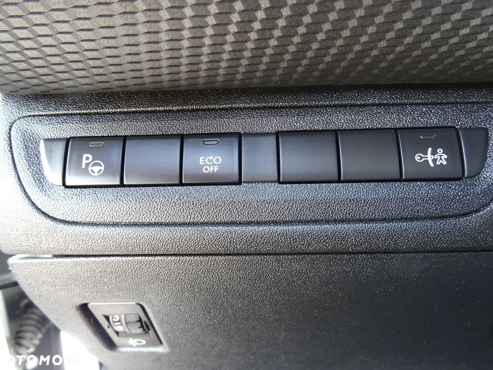 Peugeot 2008 e-HDi FAP 115 STOP & START Allure - 29