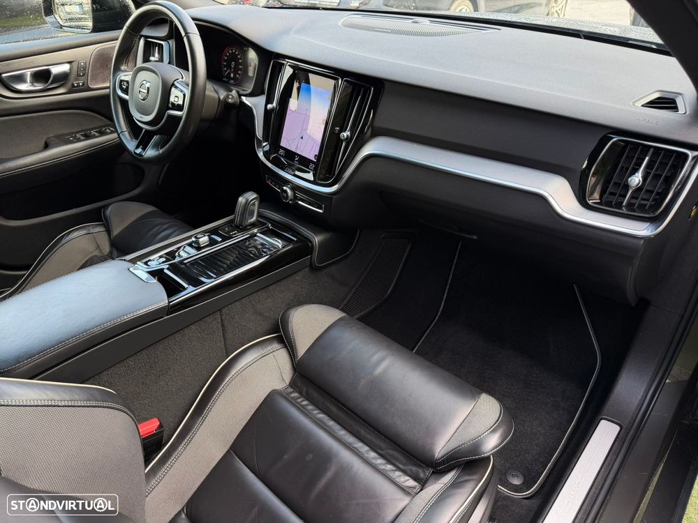 Volvo V60 2.0 T6 AWD TE R-Design - 20
