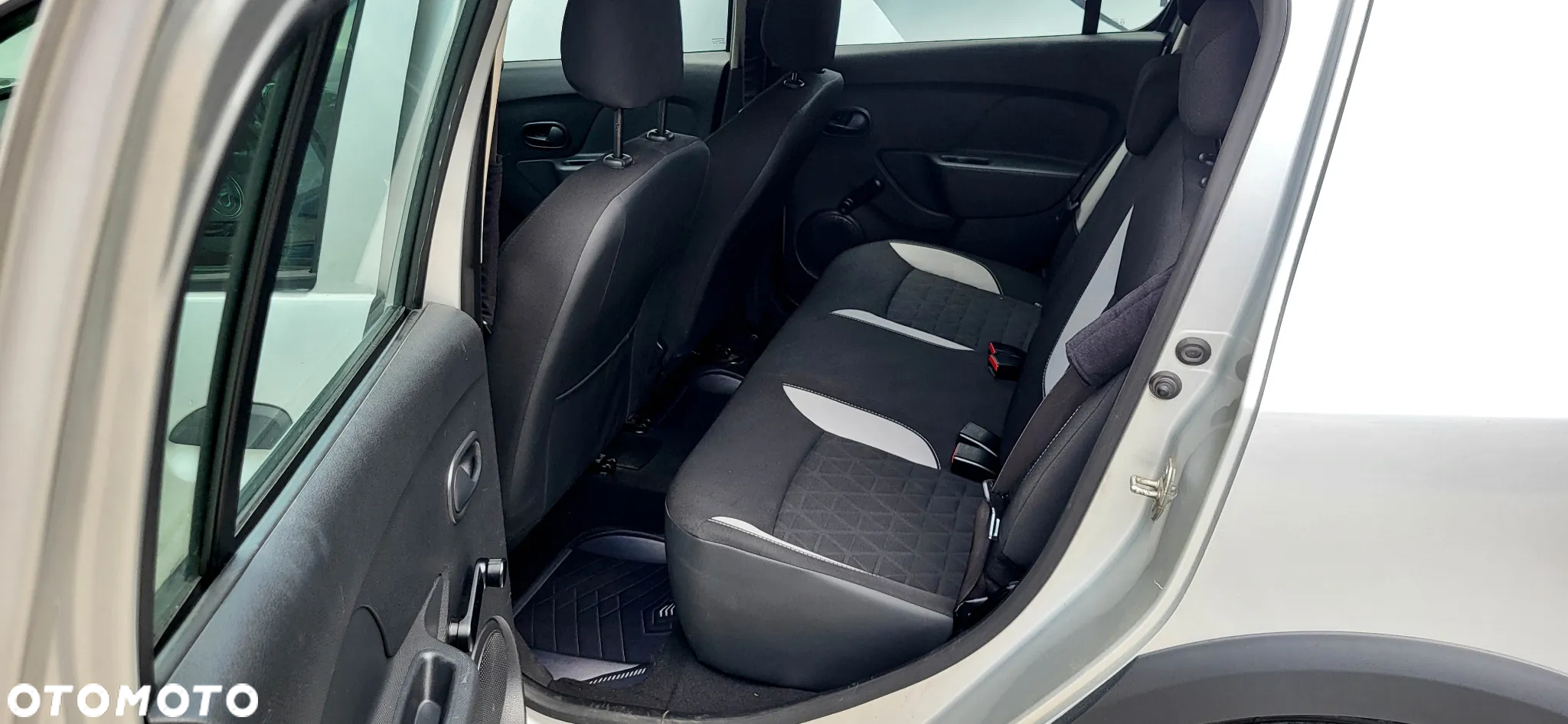 Dacia Sandero Stepway 0.9 TCe Laureate - 19