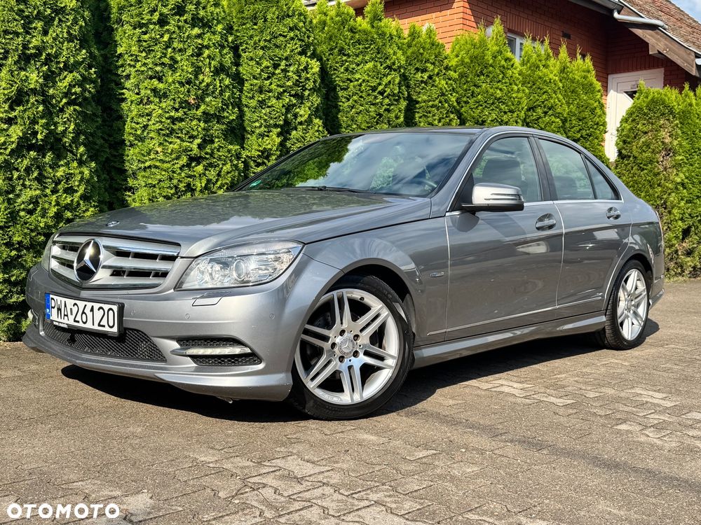 Mercedes-Benz Klasa C 250 CGI BlueEff Elegance - 1