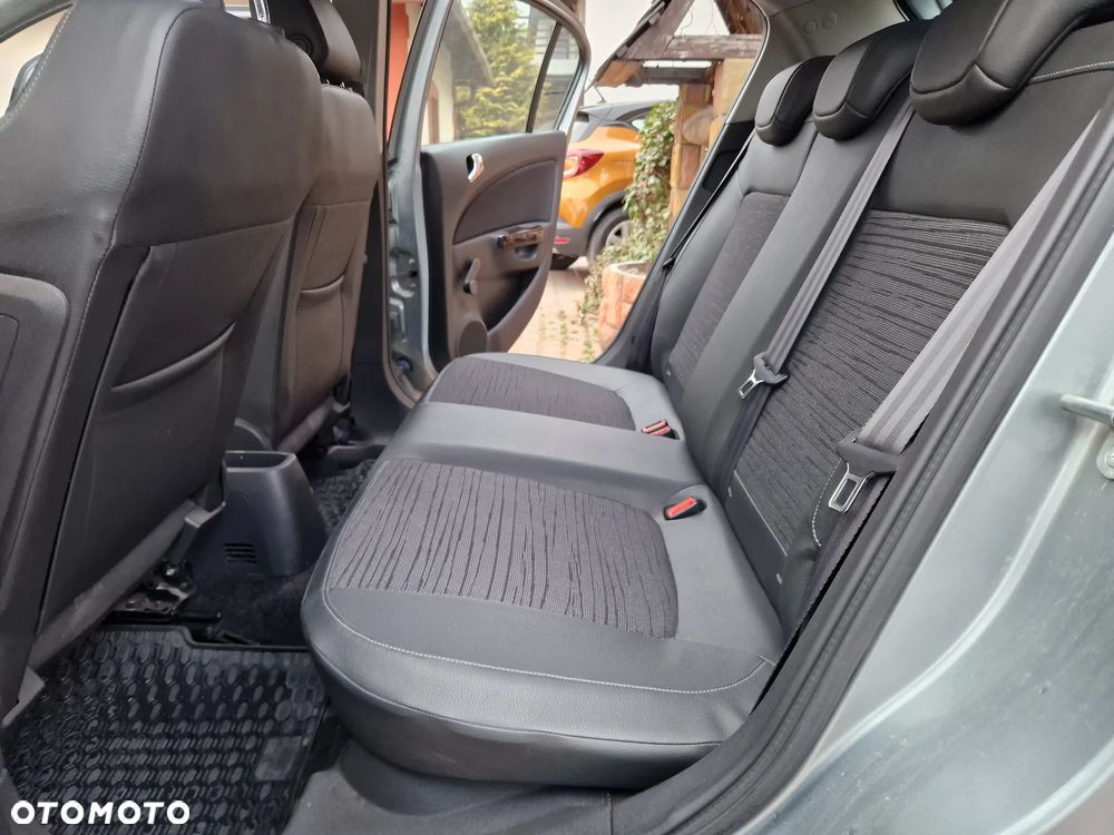 Opel Corsa 1.2 16V Enjoy - 18