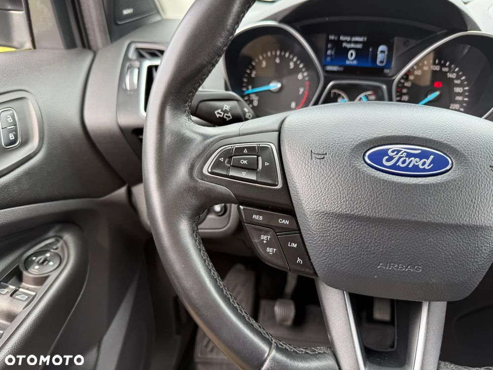 Ford Kuga 1.5 EcoBoost 2x4 Titanium - 14