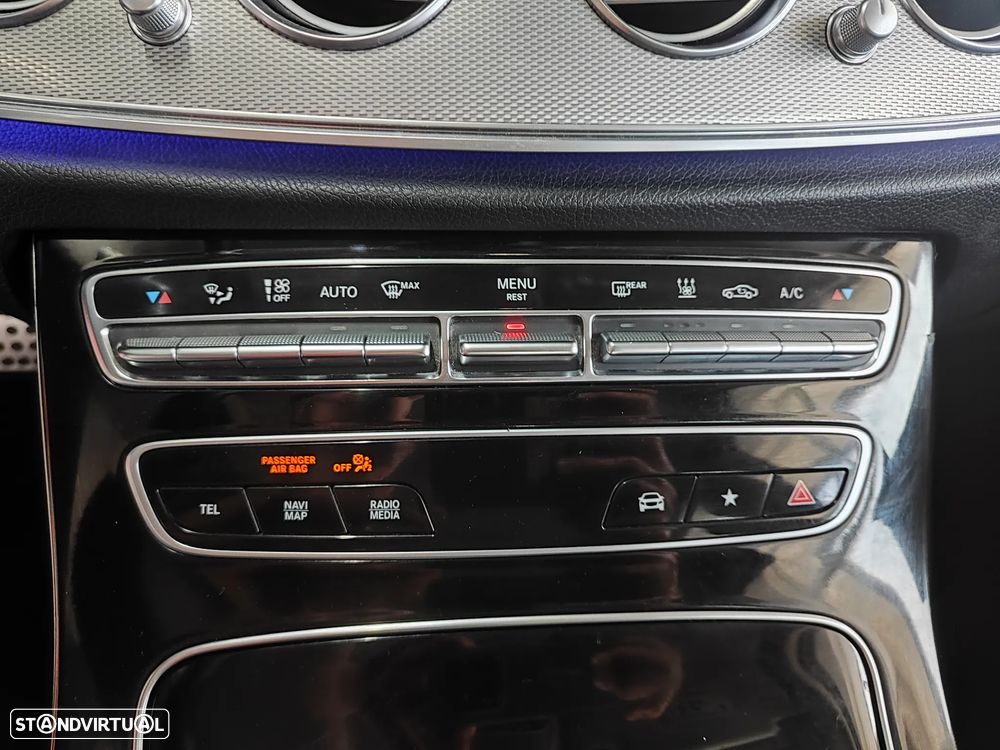 Mercedes-Benz E 300 de AMG Line - 34
