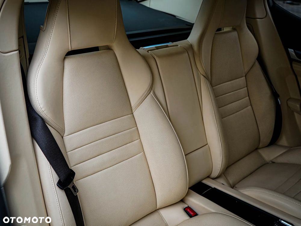 Porsche Panamera - 38