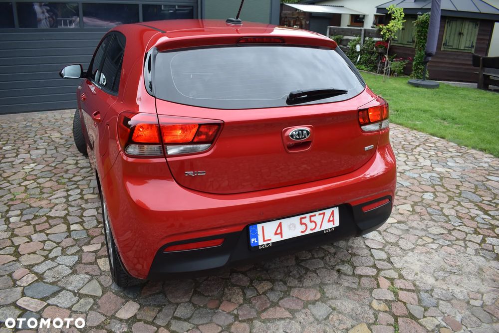 Kia Rio - 11